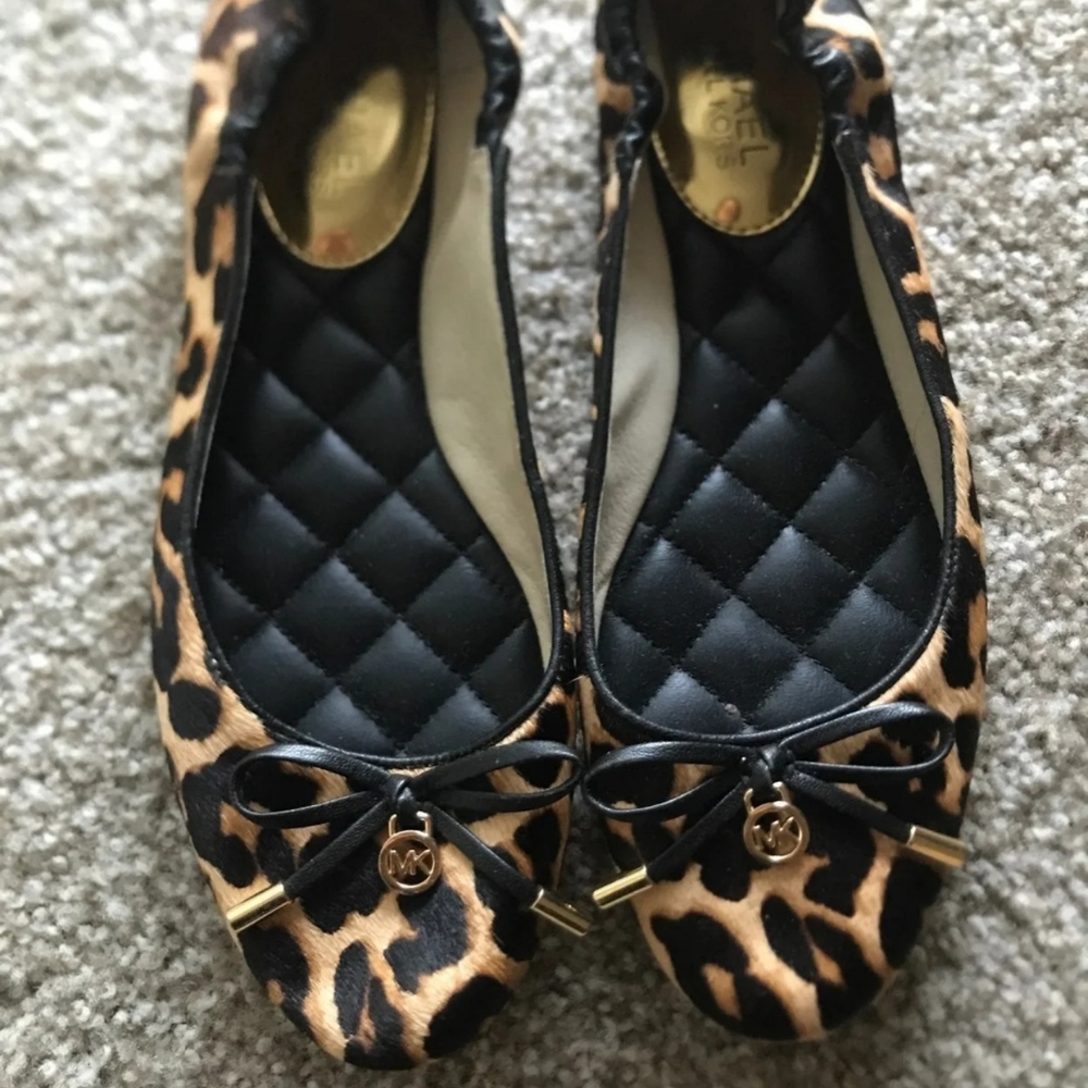 MICHAEL KORS ANIMAL PRINT FLATS SIZE 6.5 - Picture 7 of 7
